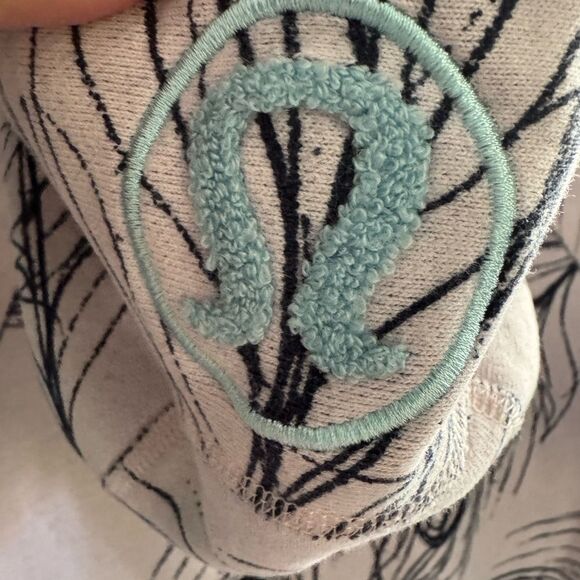 Rare Lululemon Full Zip Scuba Hoodie Sweatshirt (4) Pink Peacock Feather Print - Picture 3 of 4